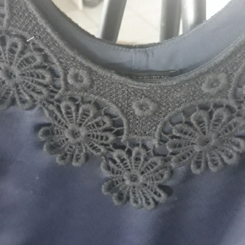 Banana Republic dress  navy sleeveless sz 4